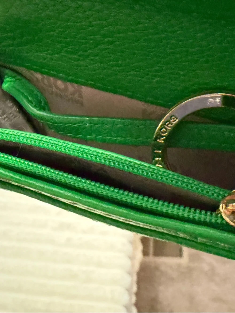 Michael Kors Emerald Green Leather Wallet with ID Card Holder and Key Ring - Picture 5 of 9